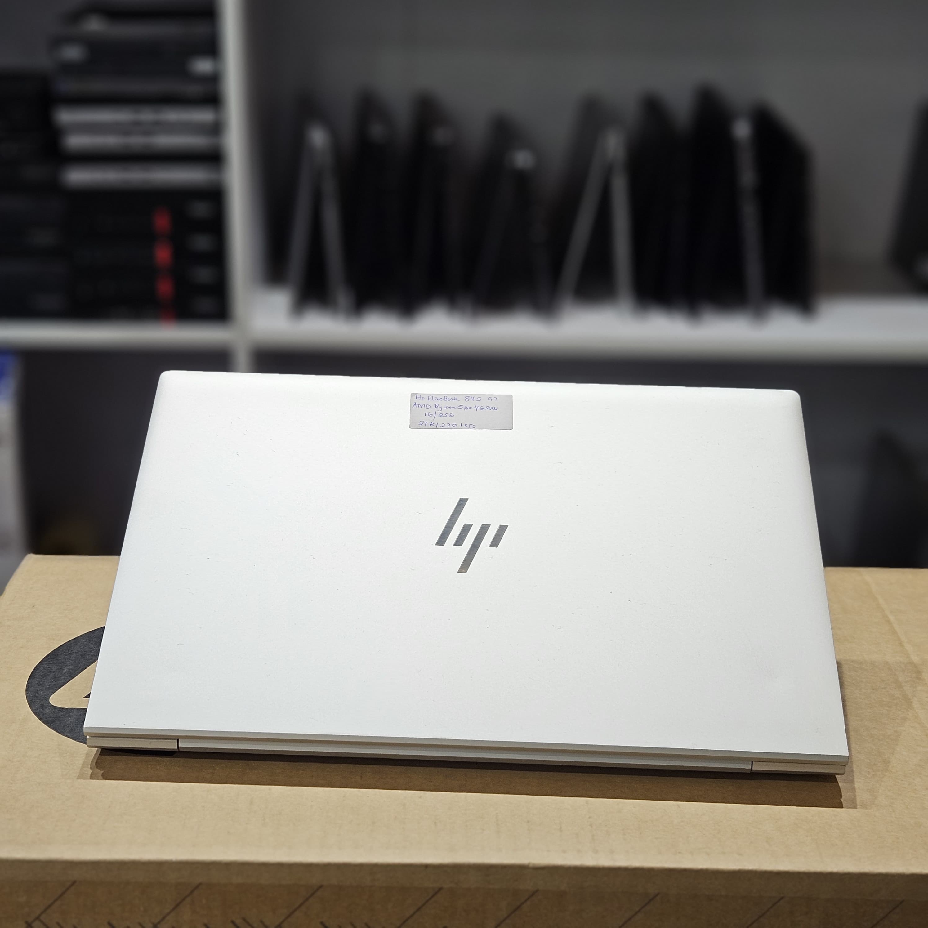 Hp Elitebook book 845G7