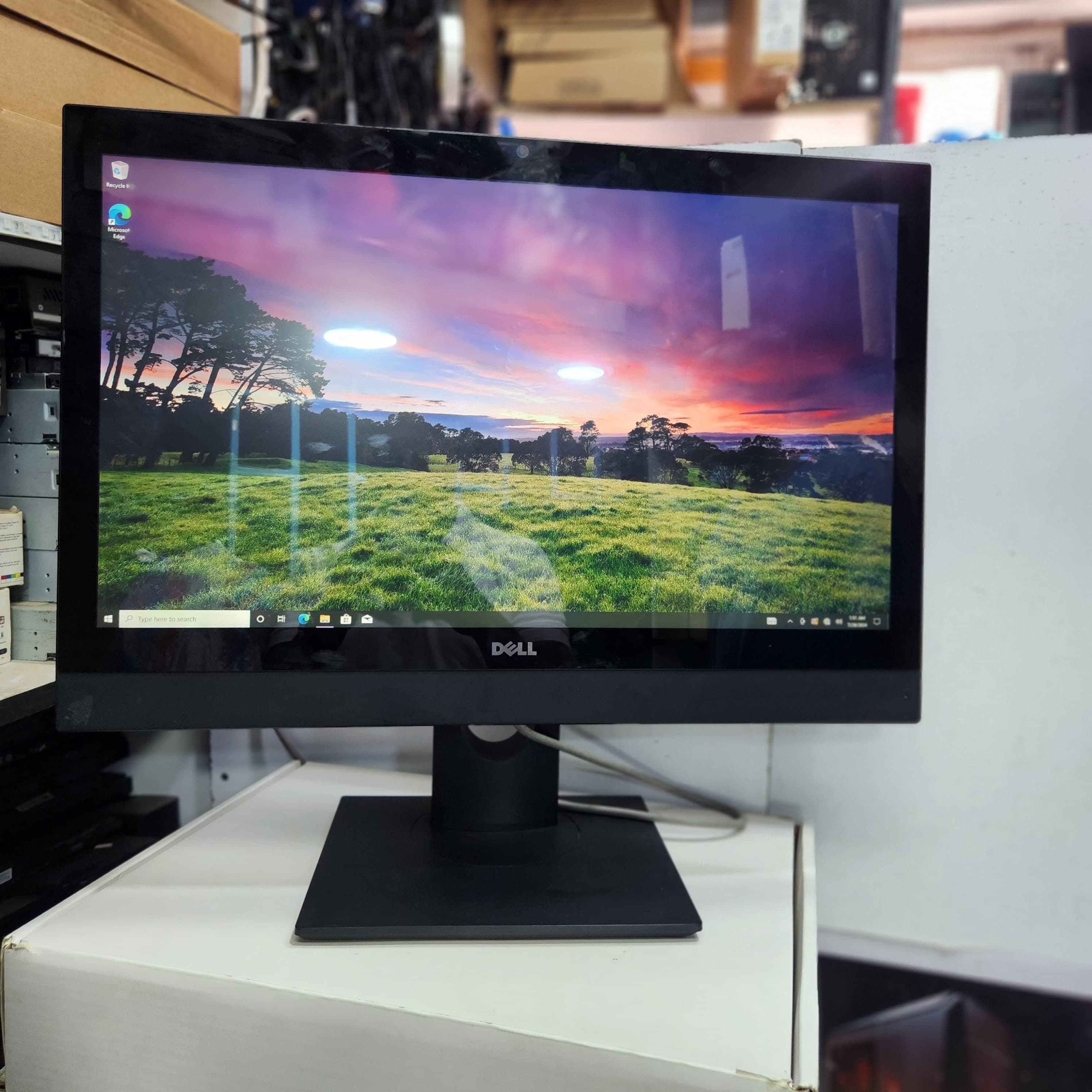DELL optiplex 7440 All In One  product image 1