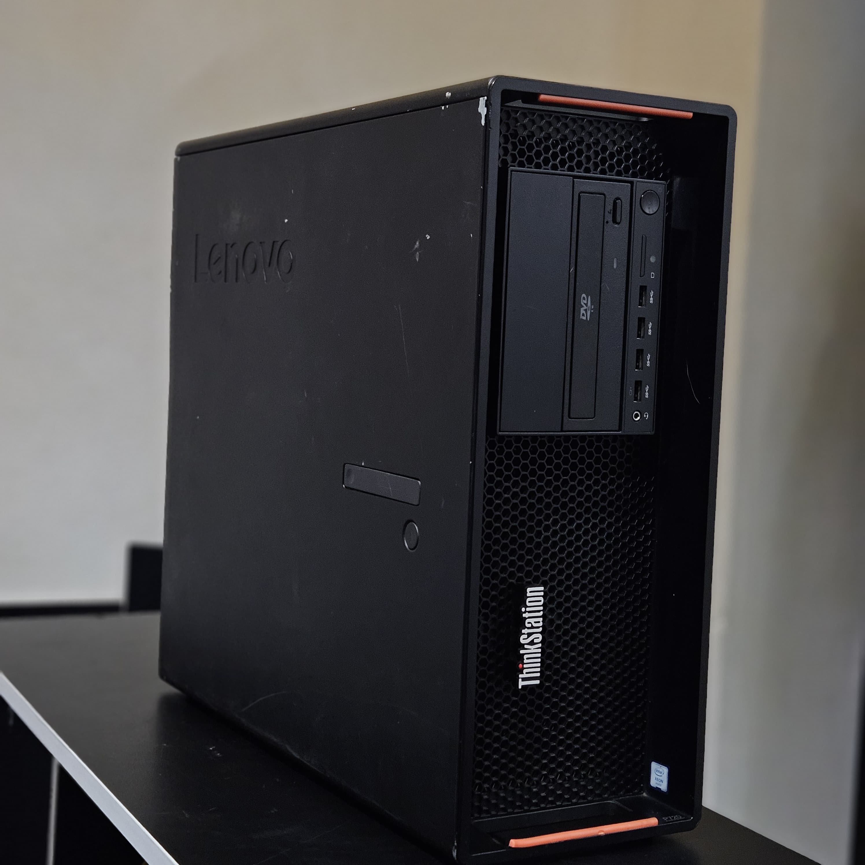Lenovo Think Station P720 product image 1