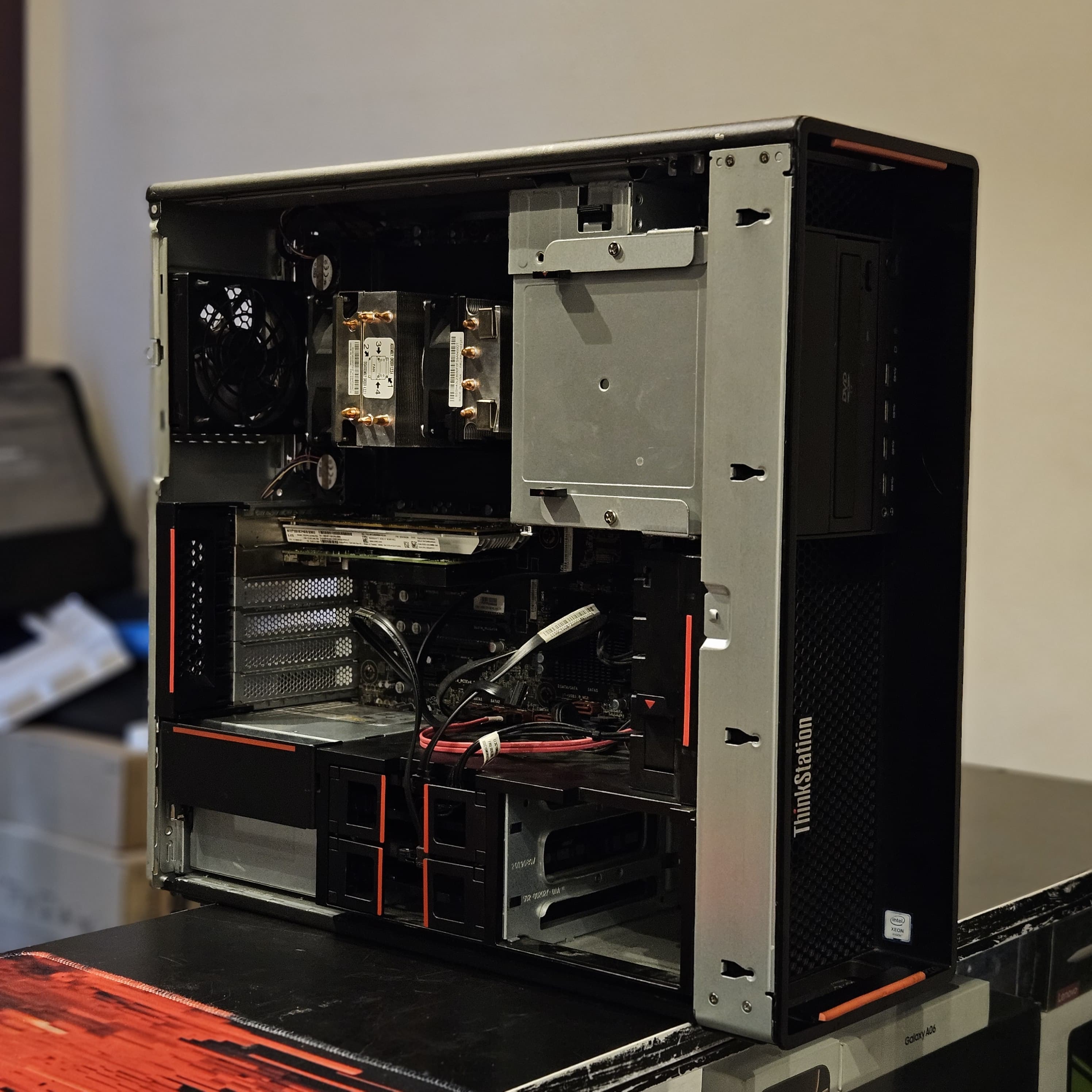 Lenovo Think Station P720 product image 2